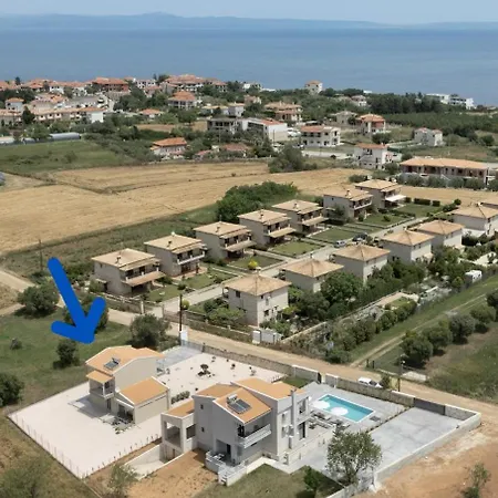 White Lotus Jacuzzi Villa, #feelslikehome Apartament Afytos